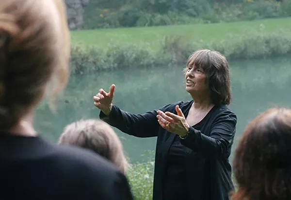 Barbara Pickhardt conducting