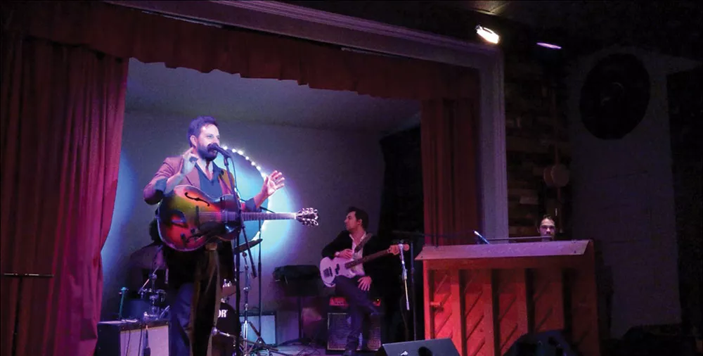 aob_bside-ballroom_robert.jpg