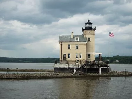 Roundout Lighthouse, Kingston