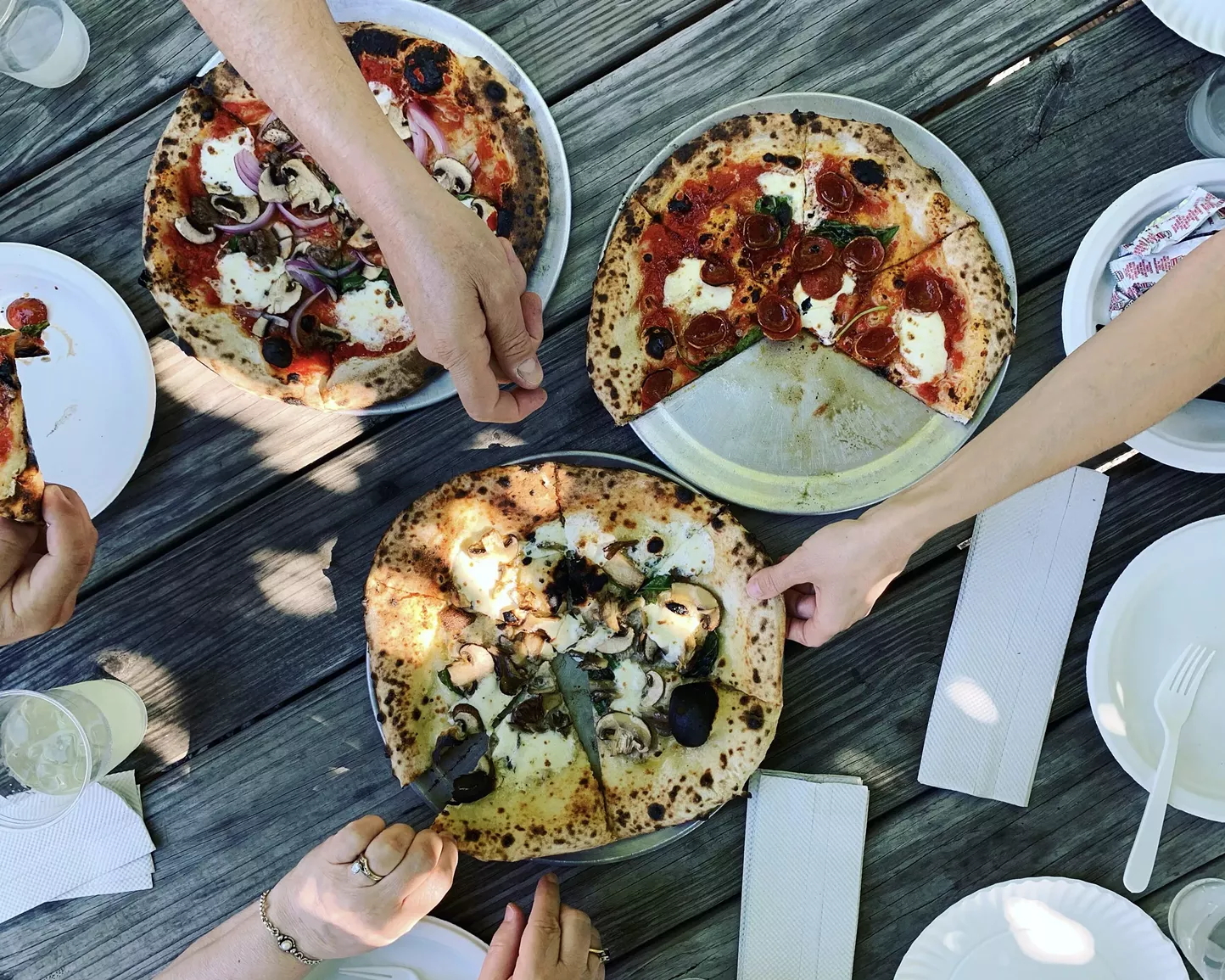Like Moths to a Flame: Gravitate to The Lantern Inn for Wood-Fired Pizza & Craft Beer - Vimarsana News