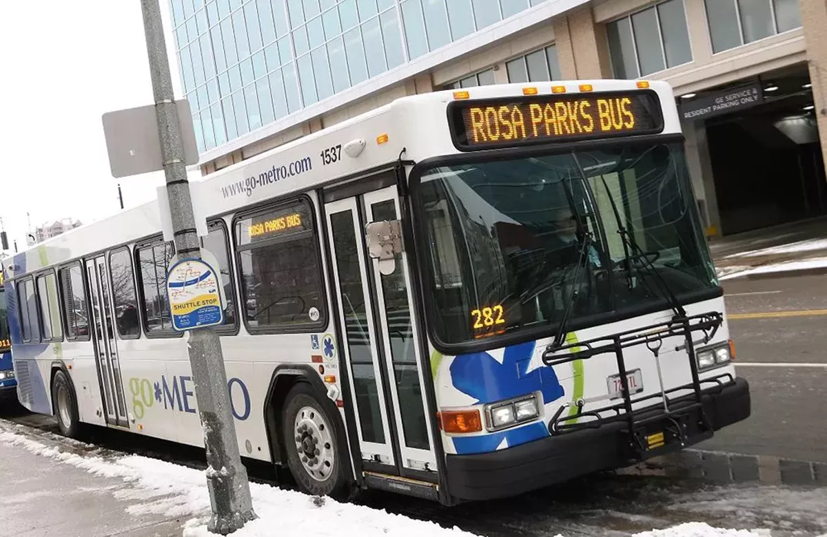 Metro to Add 'Rosa Parks Bus' to Cincinnati's MLK Day March - Vimarsana News