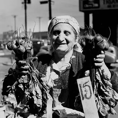 16 Fabulous Vintage Photos from the West Side Market | Scene and Heard