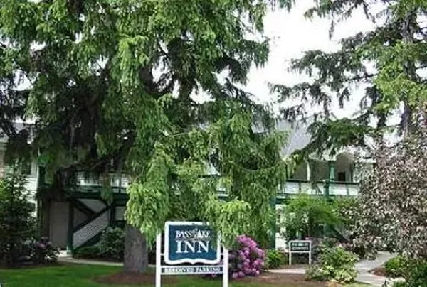 Bass Lake Taverne - Vimarsana News