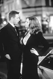 Burns is cool and Weisz is hot in Confidence.
