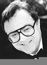 Funnyman Pat Cooper: Still knockin' 'em dead after 42 - years.