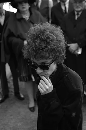 Just like a woman: Cate Blanchett plays Bob Dylan.