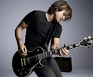 Keith Urban strikes a chord.