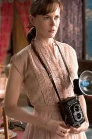 Kidman as Arbus: Weird, but not freaky.