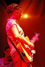 Kristin Hersh at the Beachland Ballroom. - WANDA SANTOS-BRAY