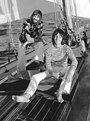 Loggins & Messina cut loose and kick off their Sunday - shoes at Blossom on Tuesday.
