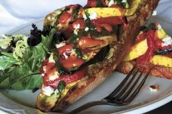 1573_diningtartine.jpg