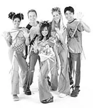 Those perky Hi-5ers bring their shiny happy music to the malls.