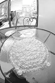Tres leches from Lelolai: The new wedding cake. - WALTER NOVAK