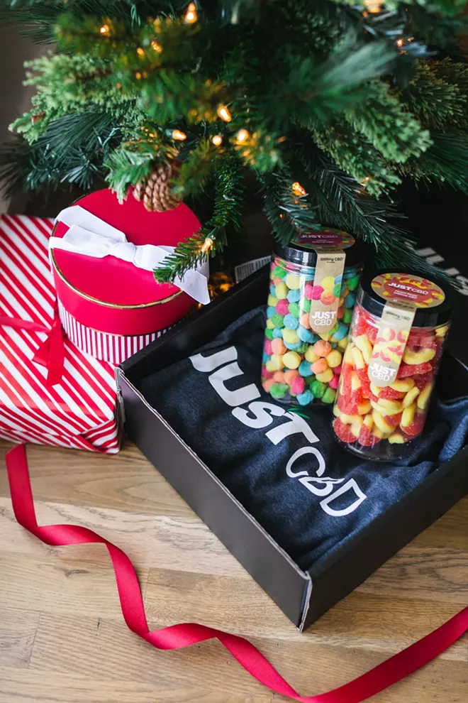 xmas_gummies_box_1_1_.jpg