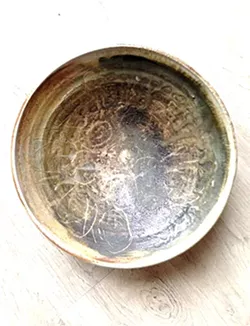 giftguide-billy_ritter_ash_fired_bowl.jpg