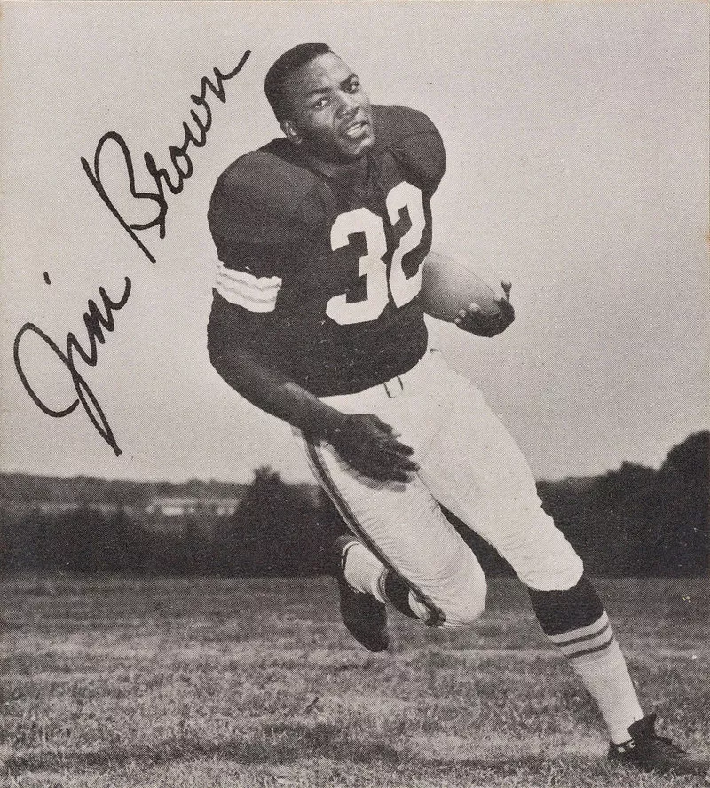 Jim Brown in 1961. - WIKIPEDIA