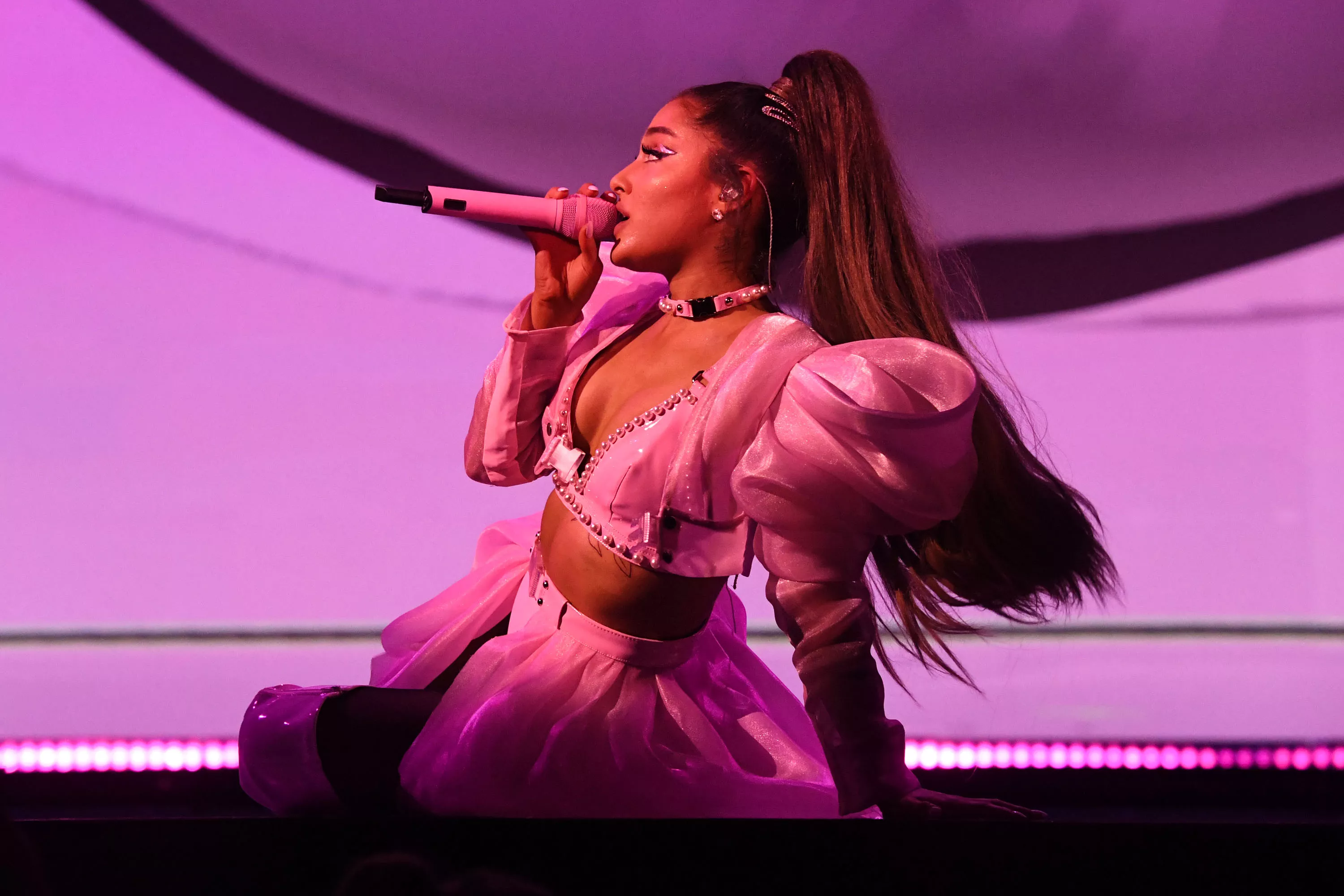 Ariana Grande Shows Off Her Vocal Chops During Heavily