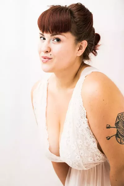 burlesque1-4.jpg
