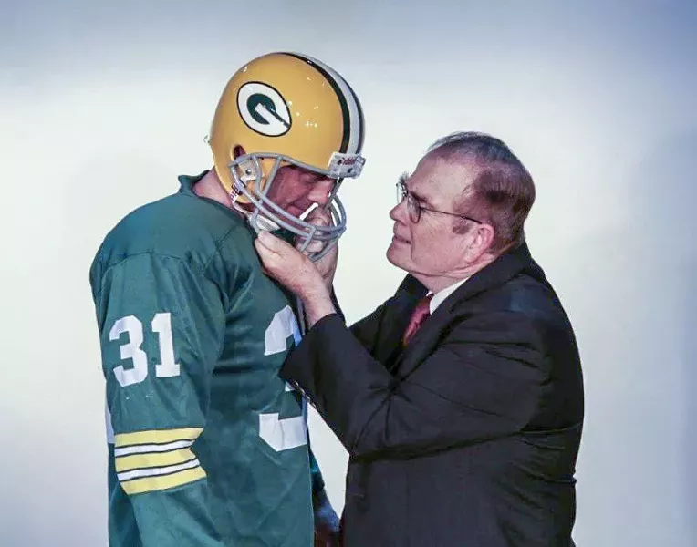 lombardi-04_lombardi_helmet.jpg