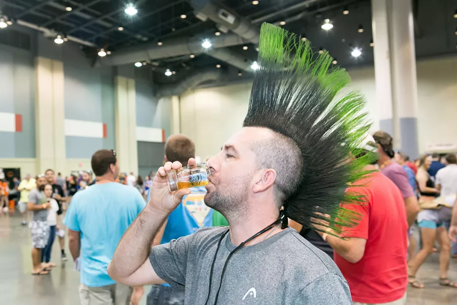 brewfest-mohawk_guy.jpg