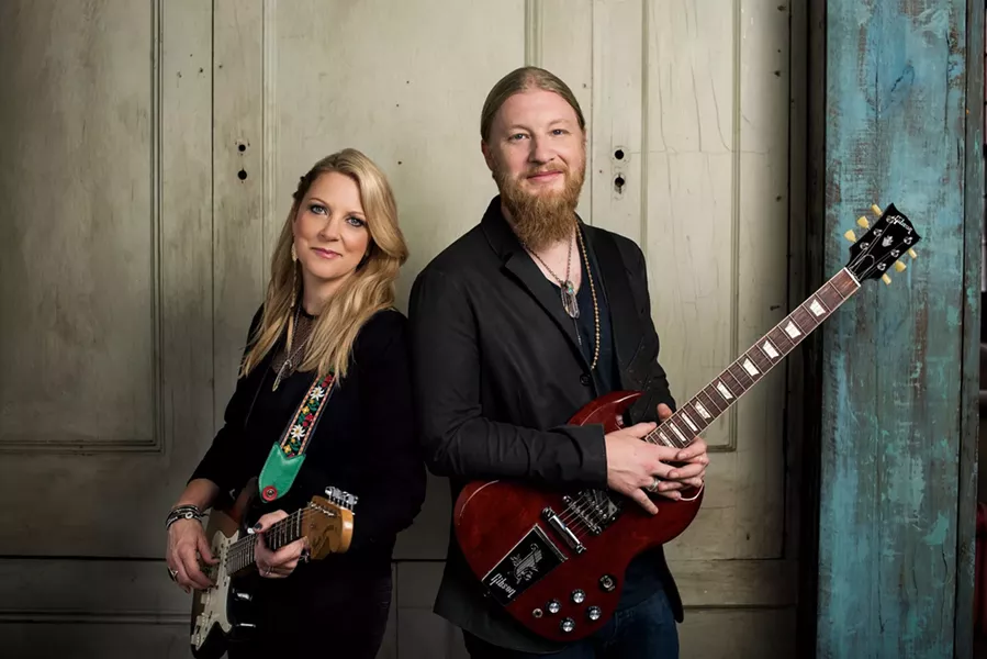 music-tedeschi_trucks_band_photo_creditduo_general_3-20.jpg