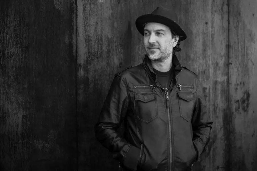 Brian Dolzani plays the first Savannah Songwriters Series show of 2017.
