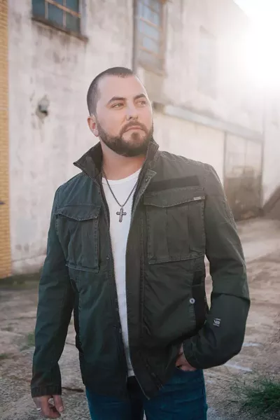 Tyler Farr