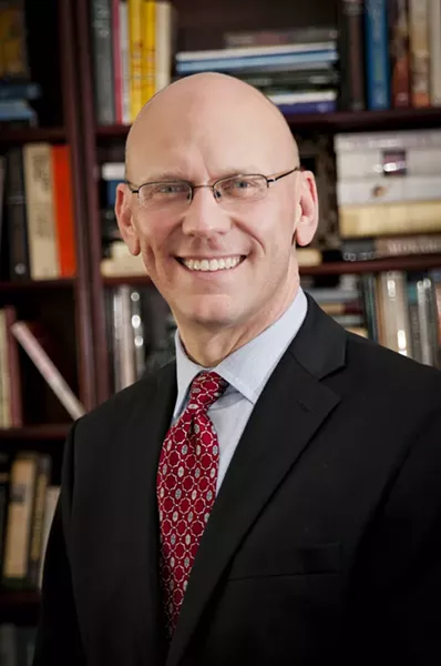 rsmith_headshot_1_.jpg