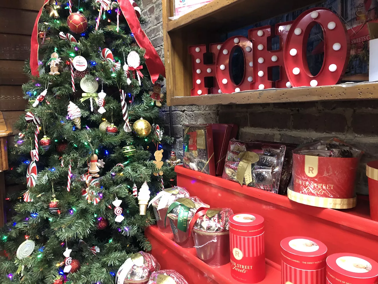 A sampler of Savannah's characteristic Christmas confections | Savannah Foodie | Savannah News, Events, Restaurants, Music - Vimarsana News