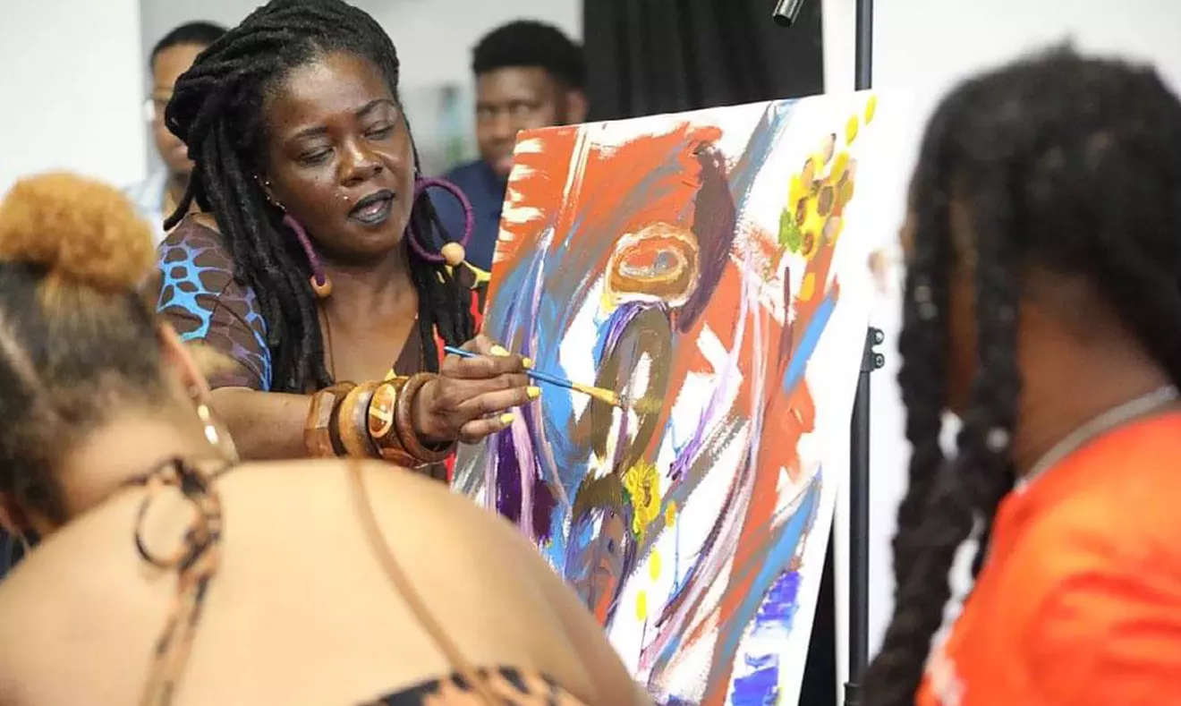 'Sunday Suppers' feeding a hunger for art and community - Vimarsana News