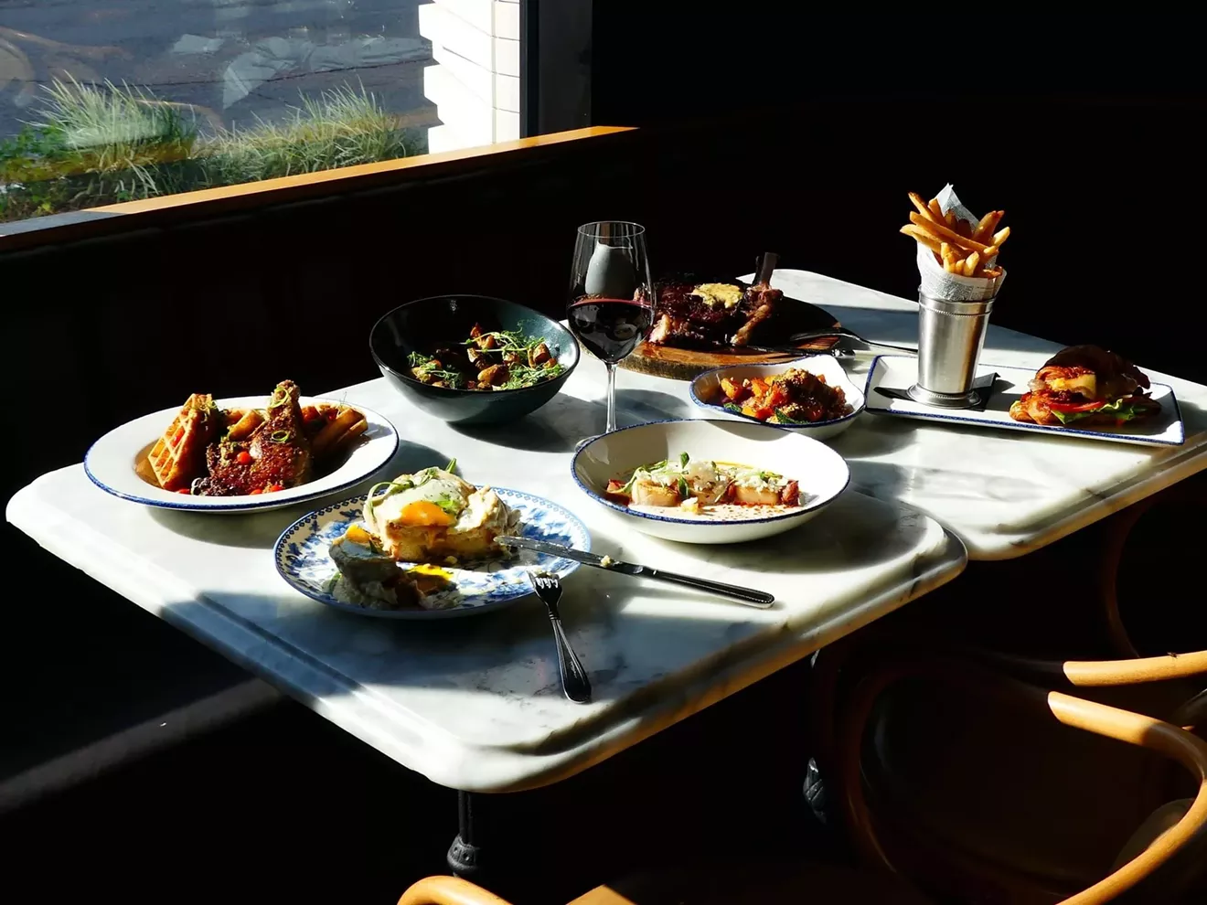 EAT IT AND LIKE IT: Dining out on Thanksgiving gives lots of options--but plan ahead! - Vimarsana News