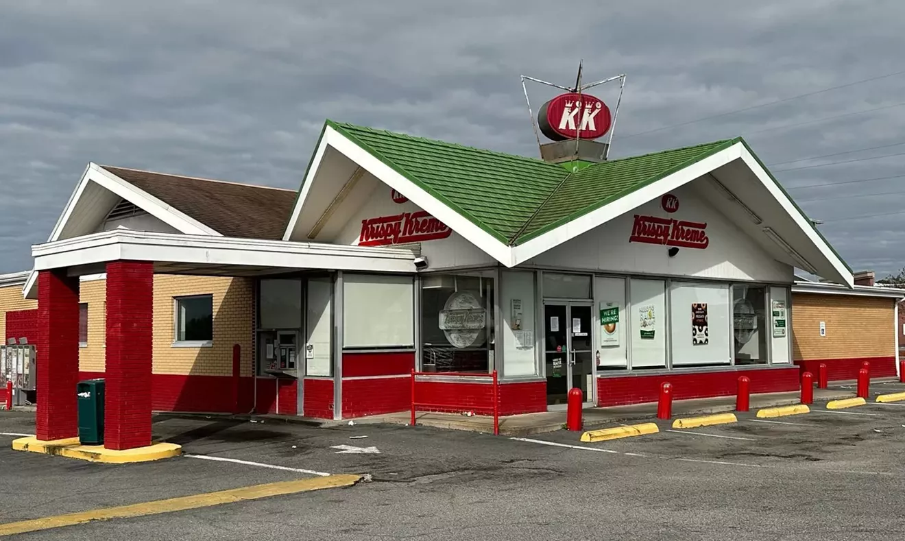 A HOLEY TRAGEDY? The hows and whys of Krispy Kreme's eastside closing | Eat It and Like It | Savannah News, Events, Restaurants, Music - Vimarsana News