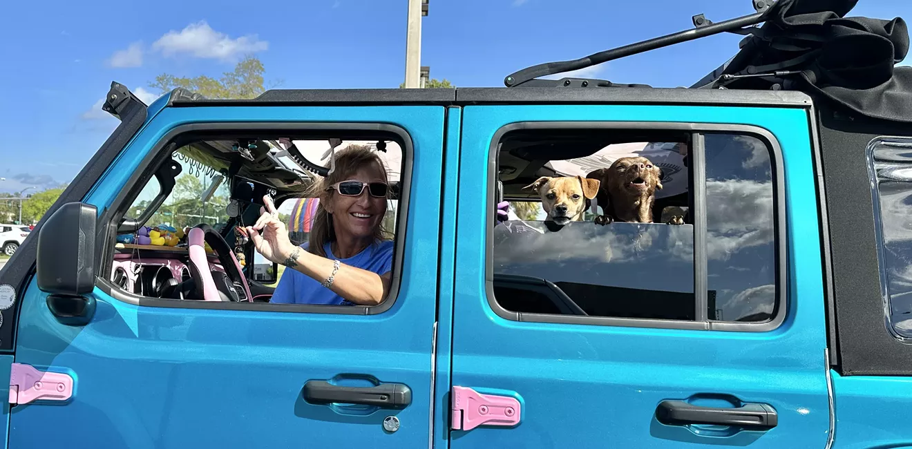 Step One Auto’s Honors Coastal Pet Rescue with Local Hero Award at We Jeep Together  Event