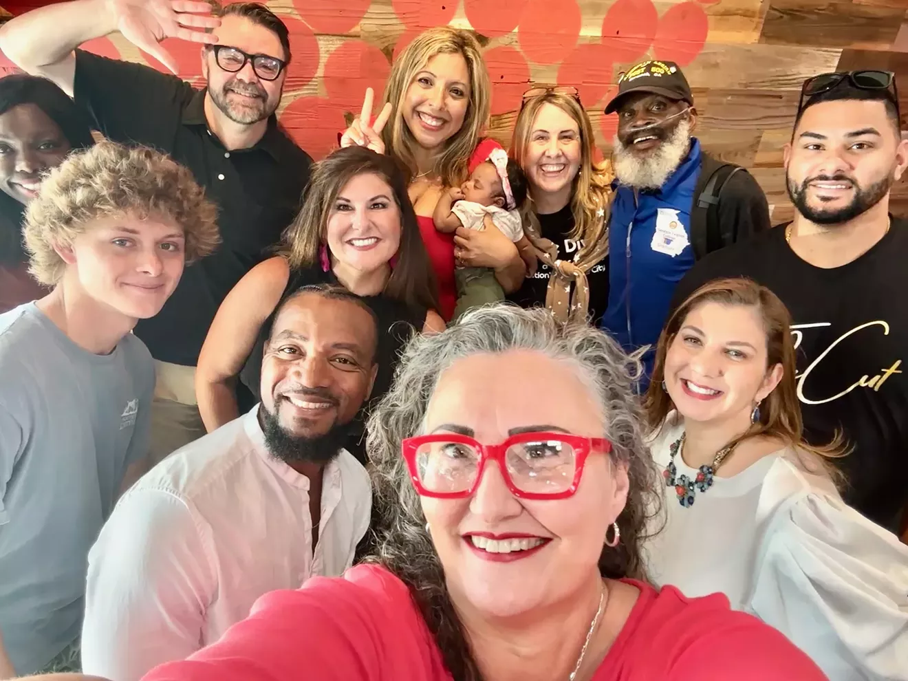 BUNNY IN THE CITY: Donatos Pizza Whitemarsh Island ribbon-cutting - Vimarsana News