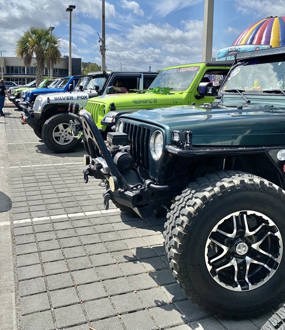 Step One Auto’s Honors Coastal Pet Rescue with Local Hero Award at We Jeep Together  Event