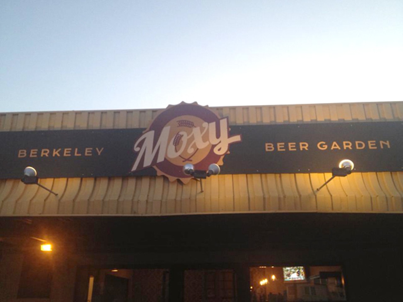A Look At South Berkeley S Newest Beer Garden Moxy Last Call