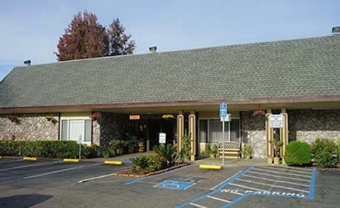 Excell Healthcare Center on High Street in Oakland has seen a large number of covid-19 cases.