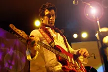Doyle Bramhall II - PHOTO BY TRACY HART