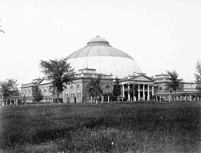The Dome Building. Originally the Horticulture Building at the 1893 World’s Fair in Chicago, it was moved to Springfield in 1894 and was reconstructed for the 1895 fair. This building was lost to fire on August 11, 1917. - PHOTO COURTESY SANGAMON VALLEY COLLECTION