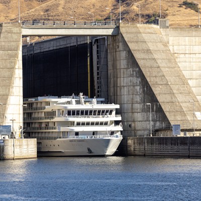 Cruise Ship passing through Lower Granite Dam Lock on the way to Portland on 09-01-2021.