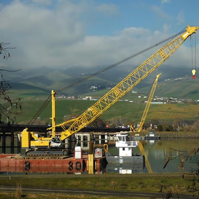Construction on the Memorial Bridge Replacement in Lewiston