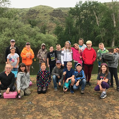 Whitman Elementary students in grades 4th,5th & 6th visited Head Gate Pond after school on May 16th as part of the Annual PTA Fishing Trip. Students caught 40 fish in total. And the biggest fish caught was a 14 inch Rainbow Trout!