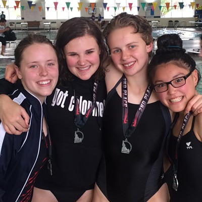 The Moscow High School Swim Team's women's 400 freestyle relay team placed 2nd at Districts on Saturday, October 31 at the Asotin County Family Aquatic Center in Clarkston,&nbsp;Wash.
    L to R: Anna Daley-Laursen, Maya Salsbury, Maia Cousins, and Anna Bunzel.
    
    Taken by Lysa Salsbury.