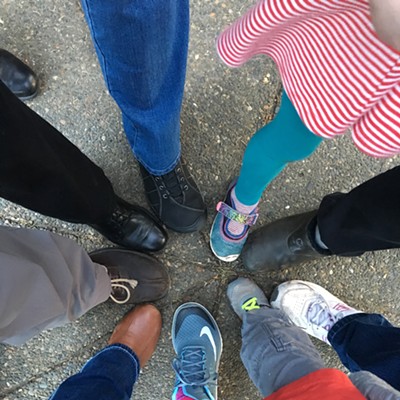 Spontaneous gathering of feet
    April 15, 2017
    Crystal Springs Rhododendron Garden, Portland, OR
    Steve Bergmann of Moscow.