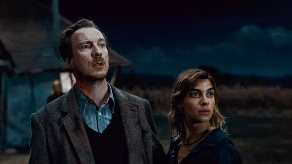 David Thewlis as Remus Lupin and Natalia Tena as Nymphadora Tonks in "Harry Potter and the Deathly Hallows: Part I." - PHOTO: © 2010 WARNER BROS. ENT. HARRY POTTER PUBLISHING RIGHTS © J.K.R.