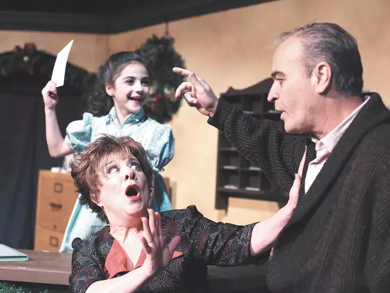 From left: Marlena Mizzoni, Kathy Doyle-Lipe and Wes Deitrick in the Civic\'s White Christmas. - YOUNG KWAK