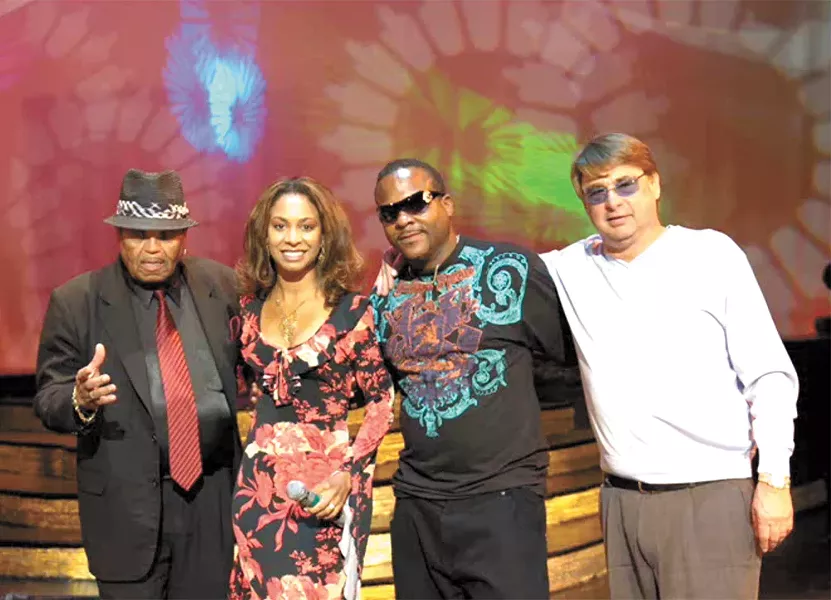 Joe Jackson (far left) and Erick Hansen (far right).