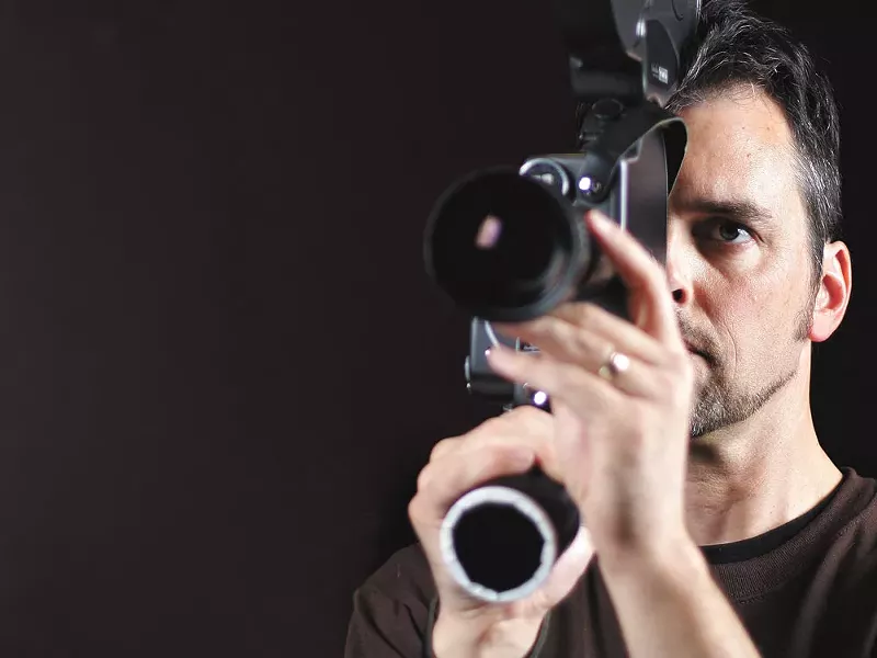 Lonny Waddle wants you to increase your depth of field