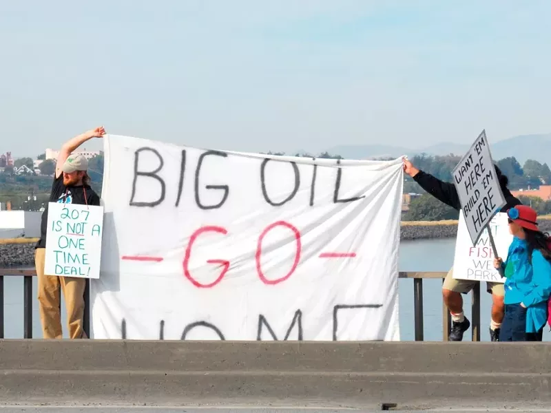 Protesting megaloads near Lewiston