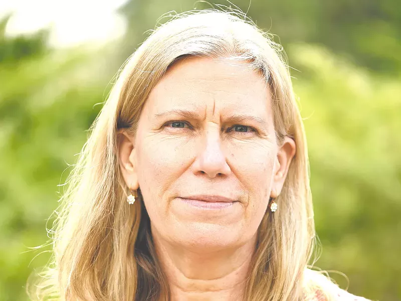 Recycling coordinator Suzanne Tresko: \"Everything we throw away is essentially an earth resource\" - YOUNG KWAK
